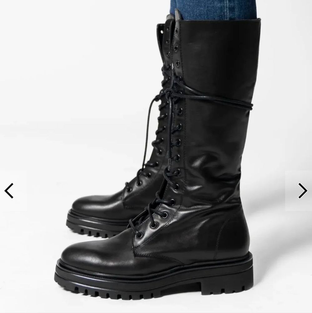 Lug sole L'idea black leather combat boots